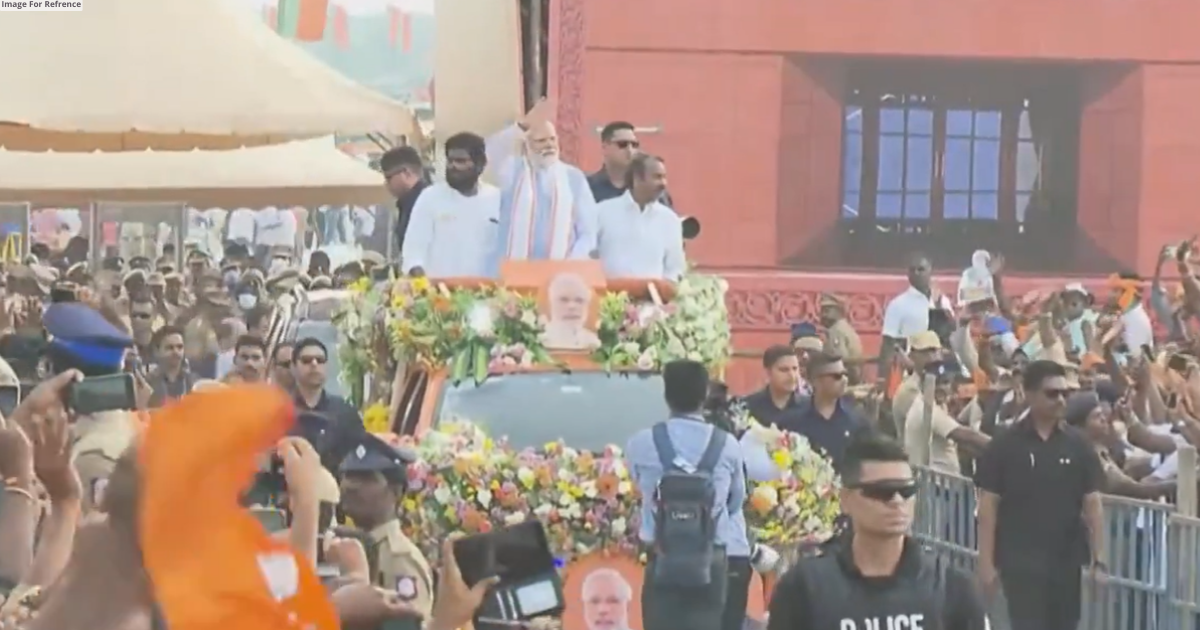 PM Modi receives grand welcome at venue of BJP meet